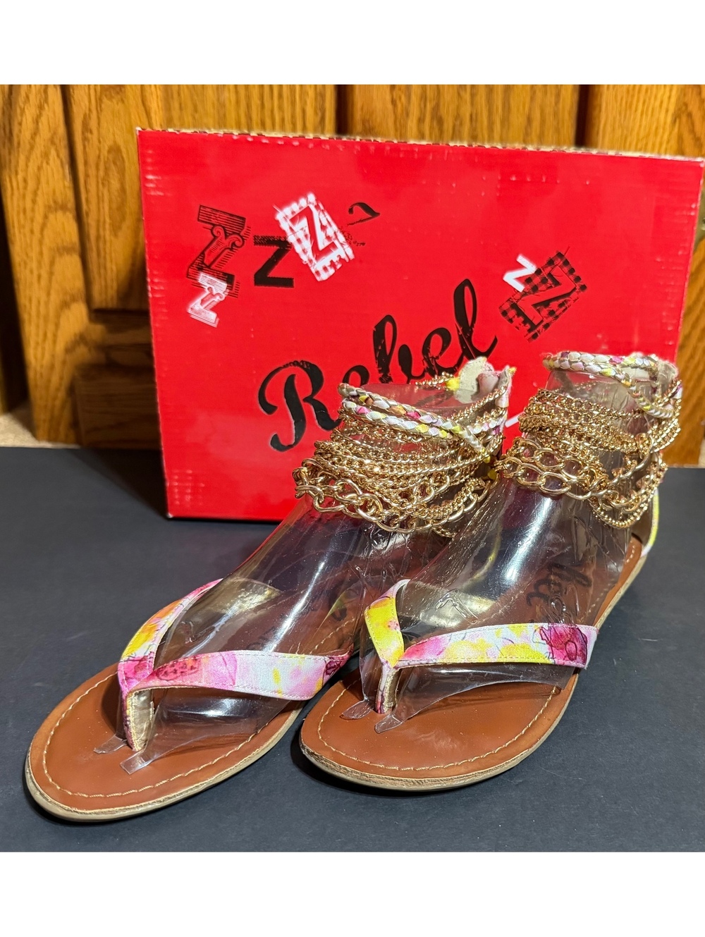 Rebel Yell Dreamcathe Yellow Floral and Gold Chain Ankle Strap Sandals Size 7